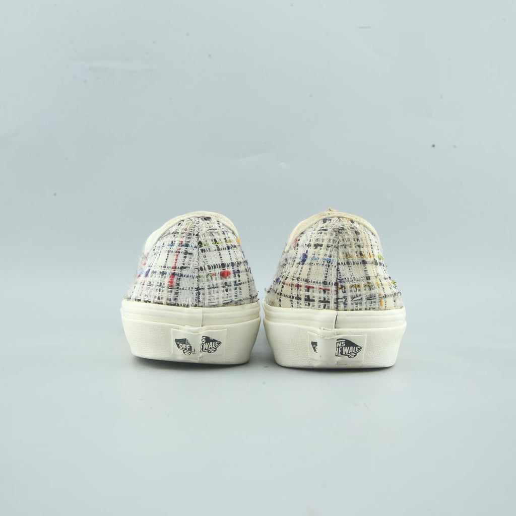 VANS AUTHENTIC