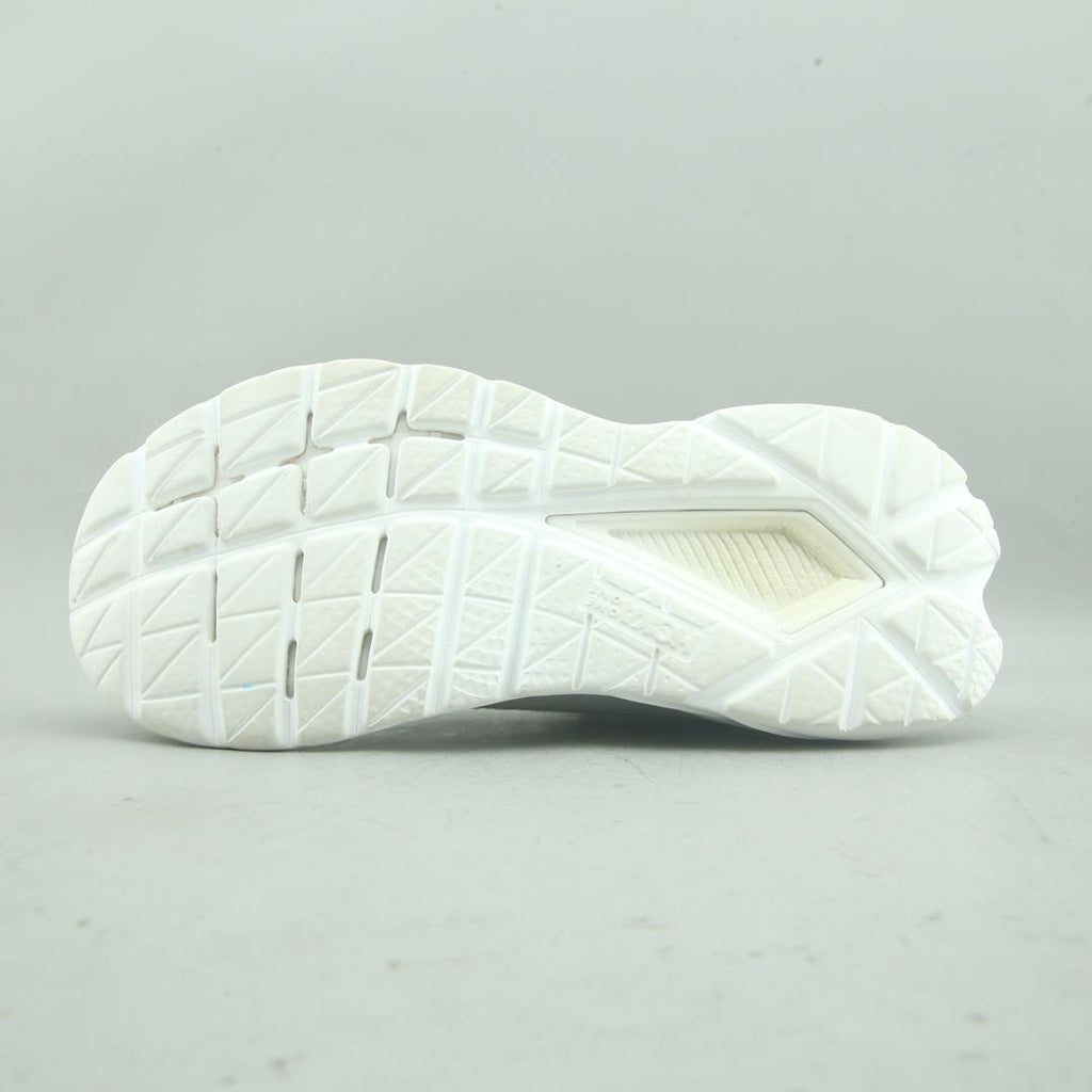 HOKA ONE ONE MACH 5