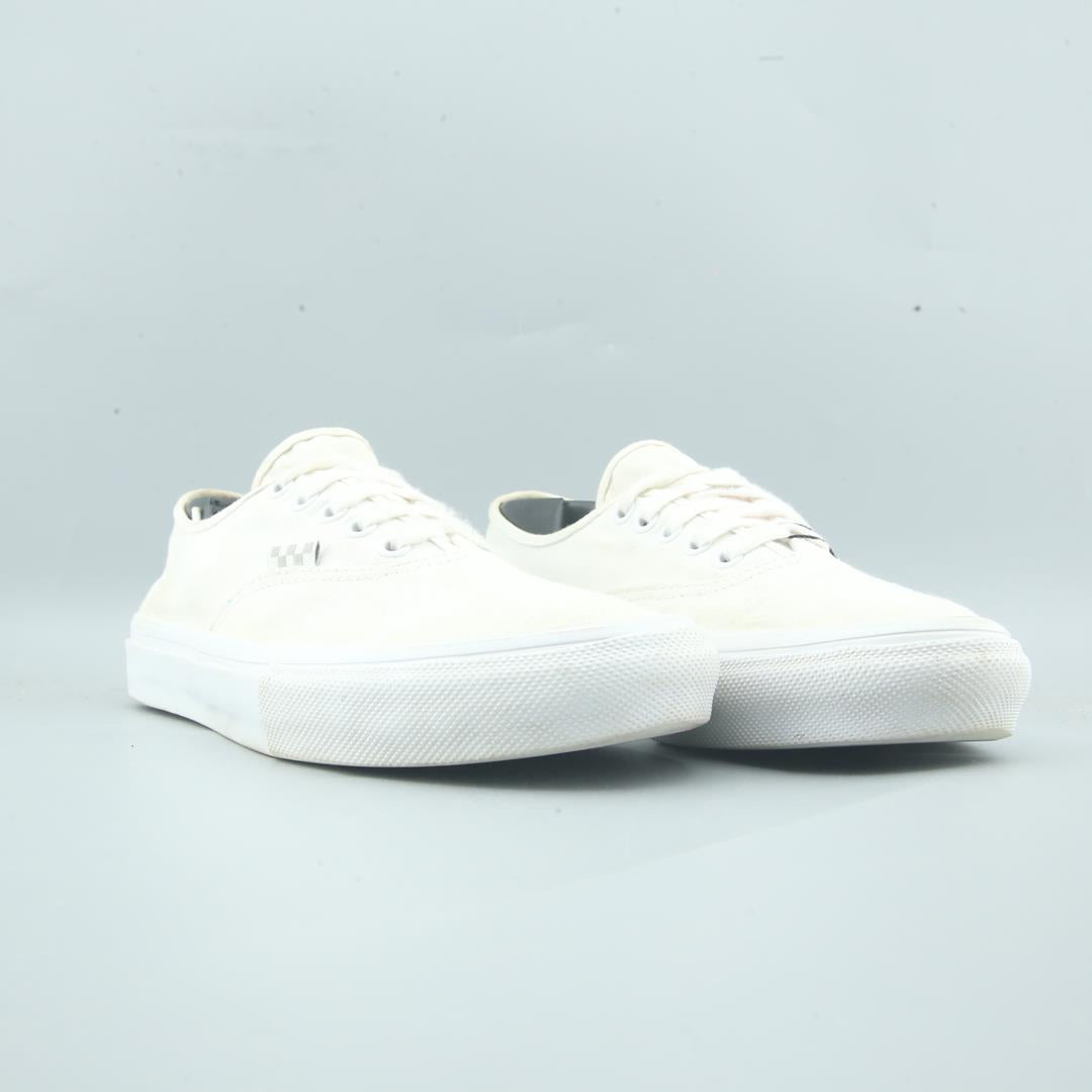 VANS AUTHENTIC