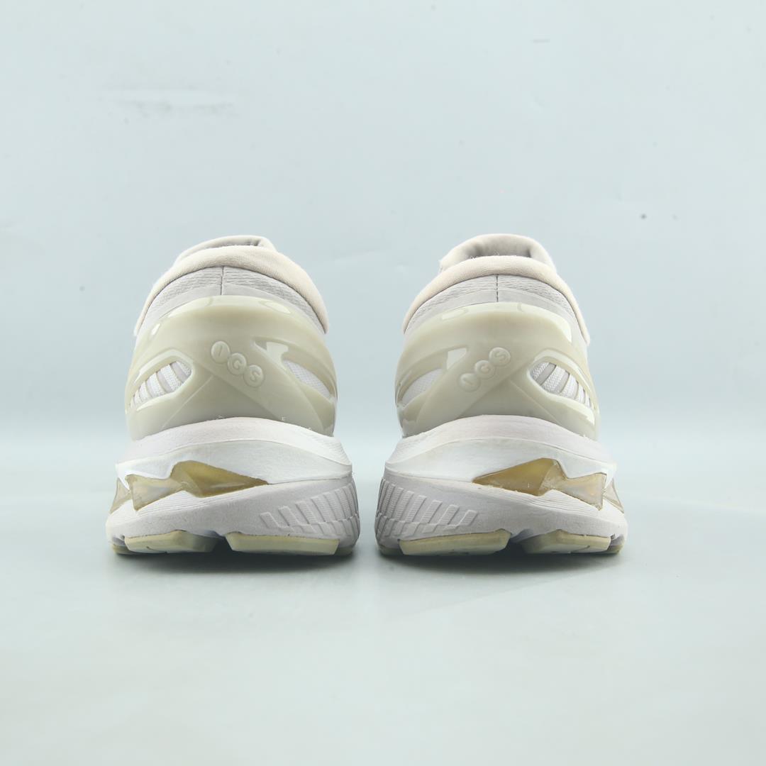 ASICS GEL-KAYANO 27