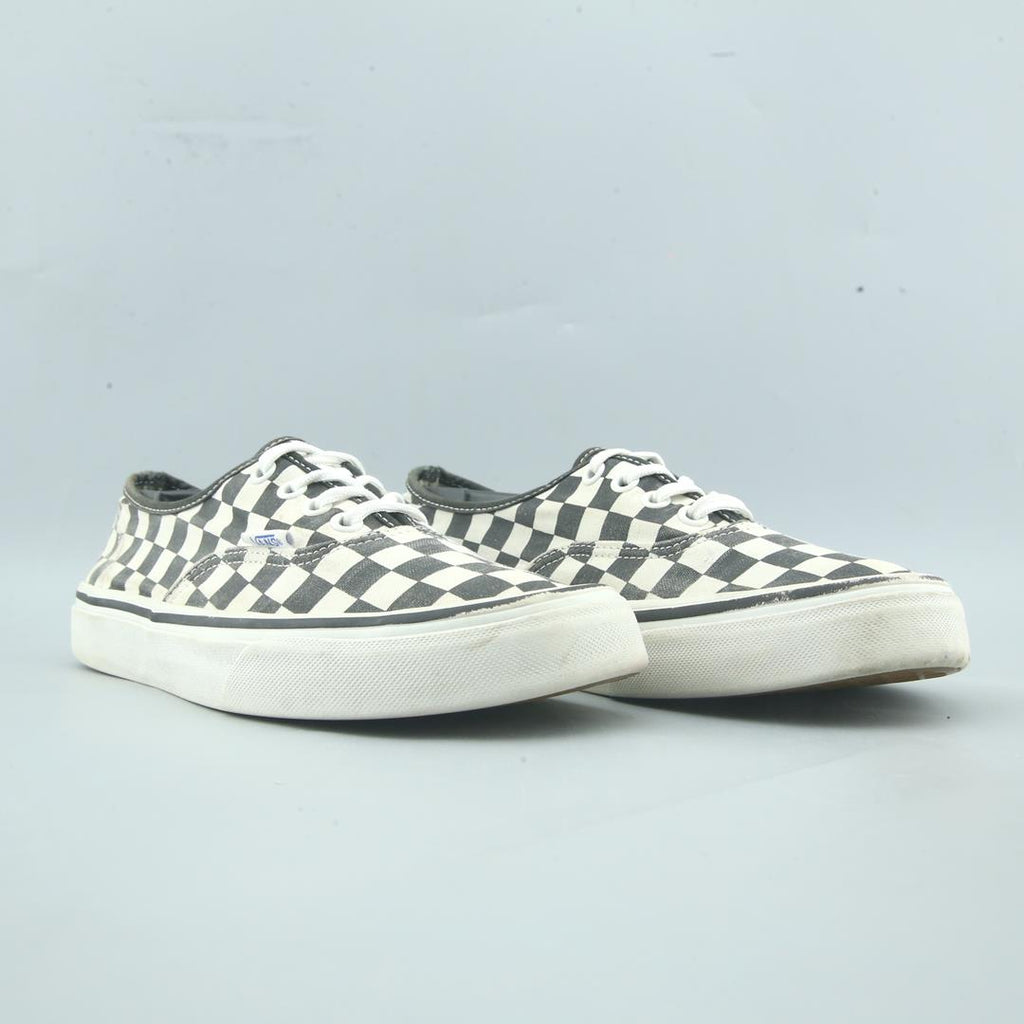 VANS AUTHENTIC