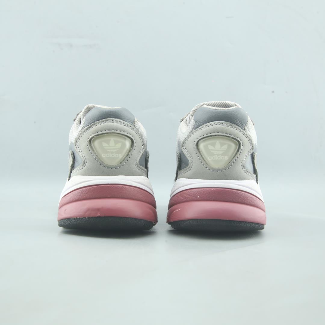 ADIDAS FALCON