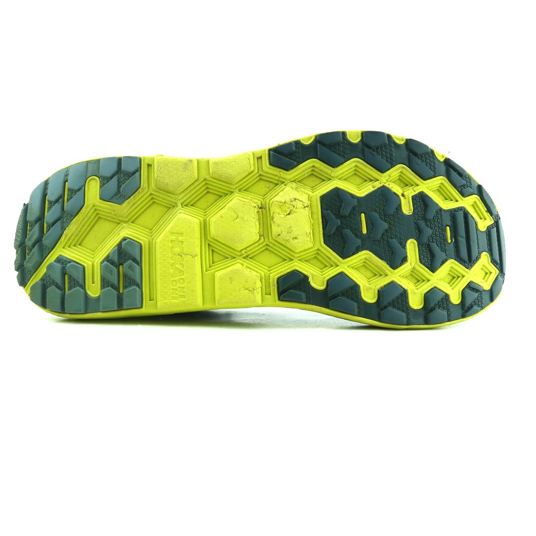 HOKA ONE ONE CHALLENGER ART 4