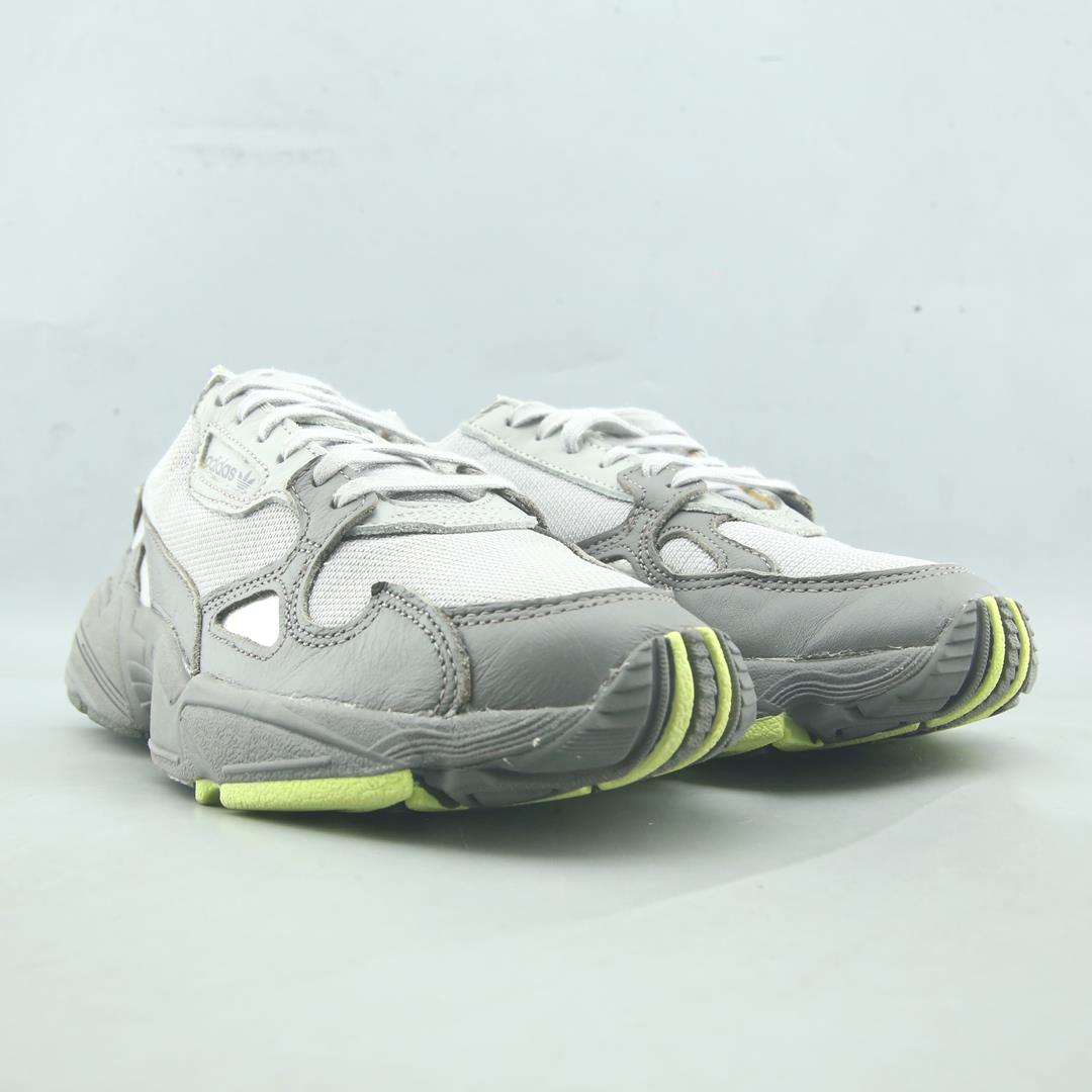 ADIDAS FALCON