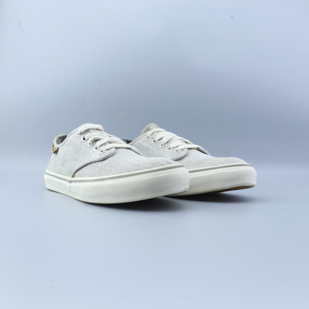 VANS AUTHENTIC