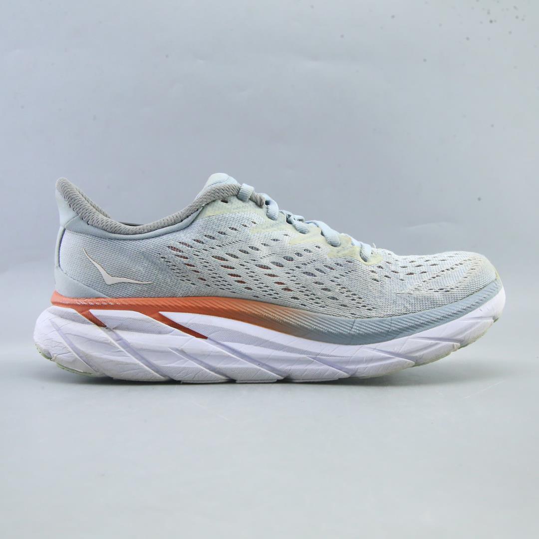 HOKA ONE ONE CLIFTON 8