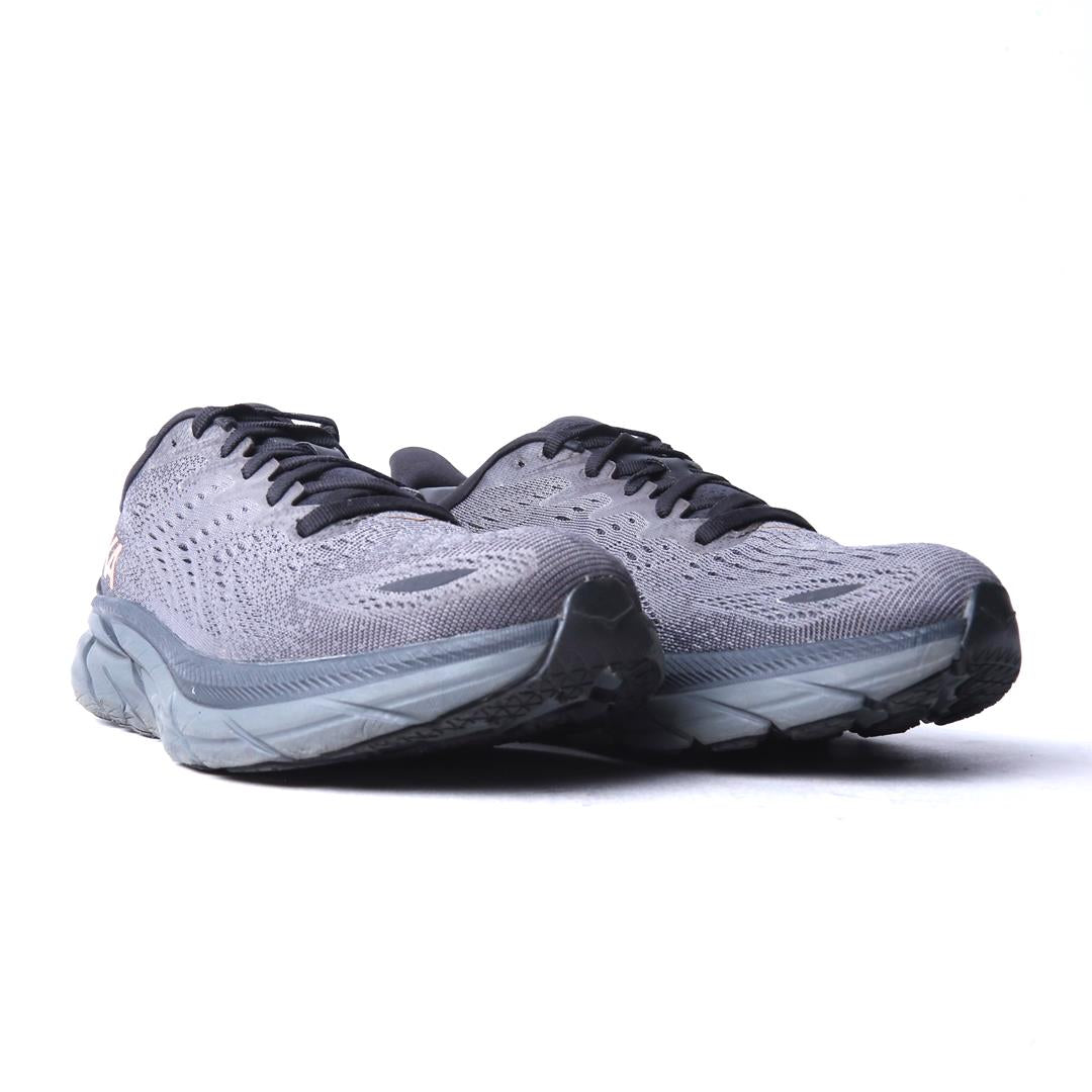 HOKA ONE ONE CLIFTON 8