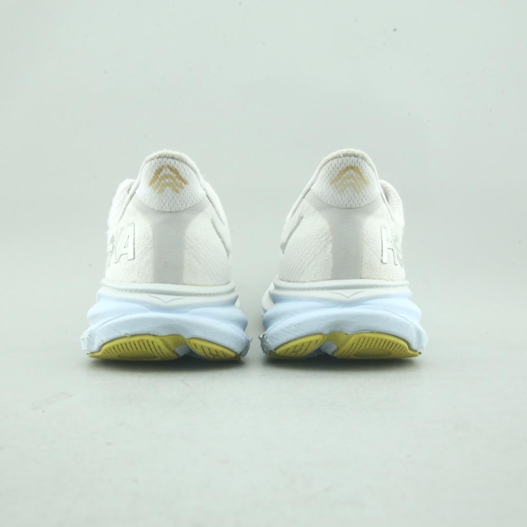 HOKA ONE ONE CLIFTON 9