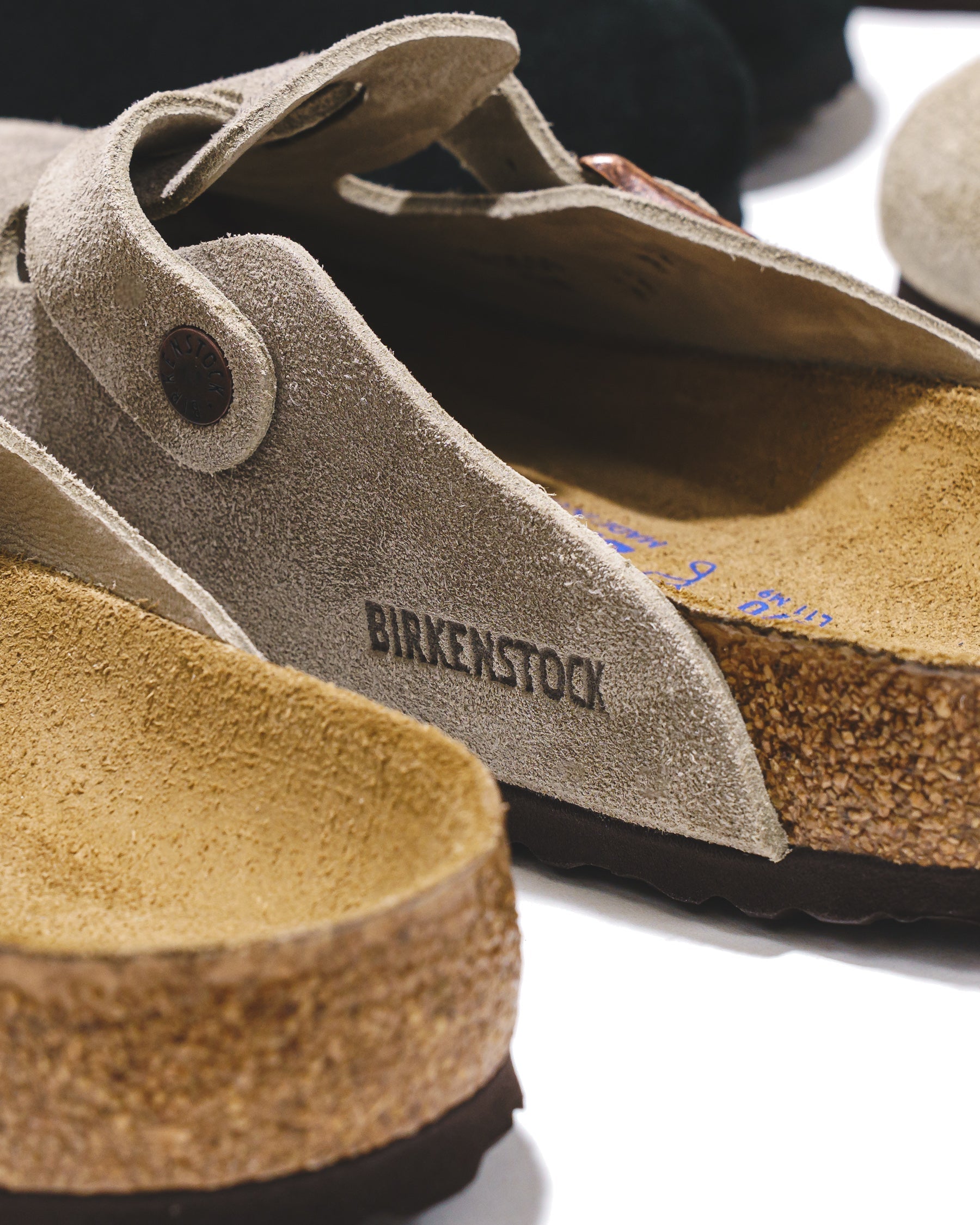 Birkenstock Men Boston Soft Footbed Taupe 560771