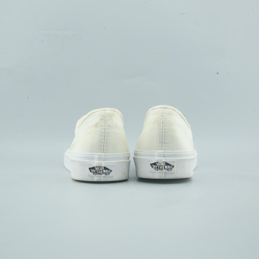 VANS AUTHENTIC