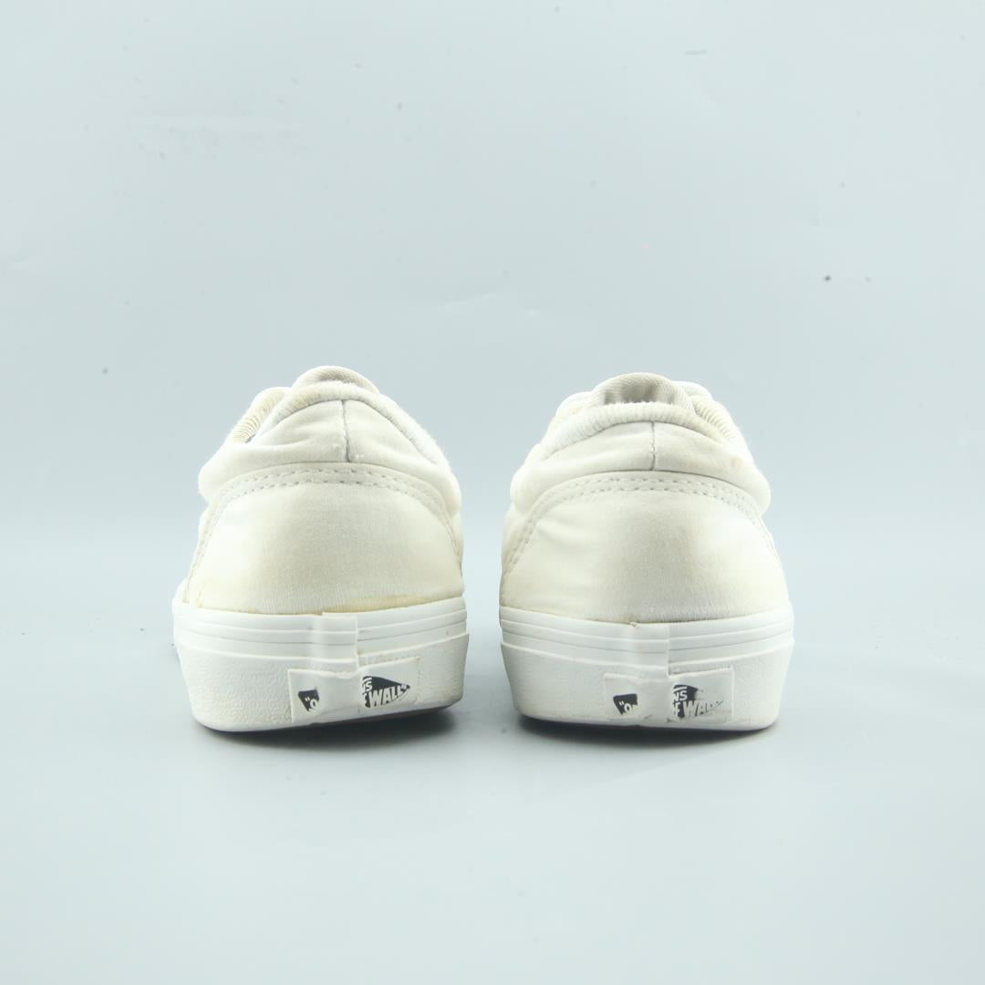 VANS AUTHENTIC