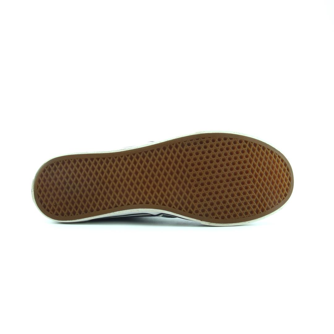 VANS AUTHENTIC