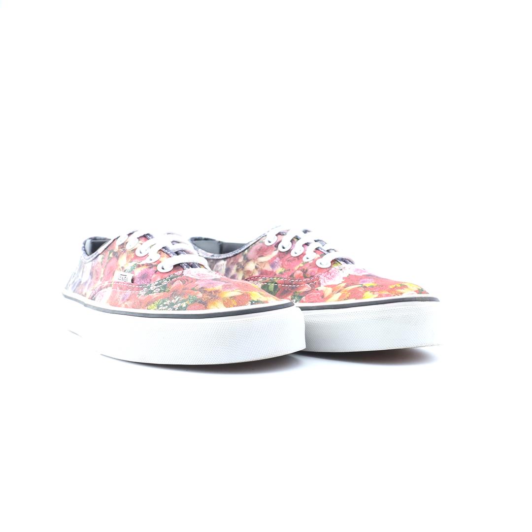 VANS AUTHENTIC