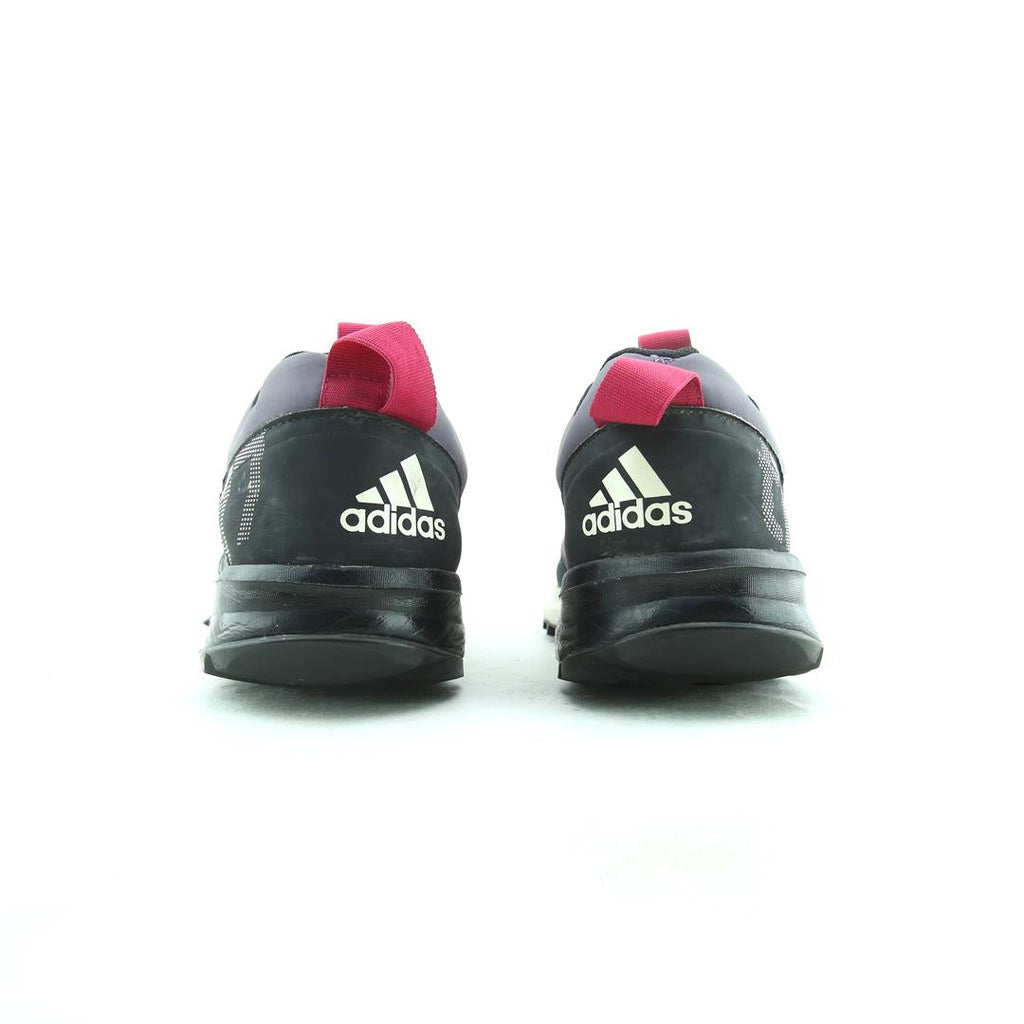 ADIDAS KANADIA TR7