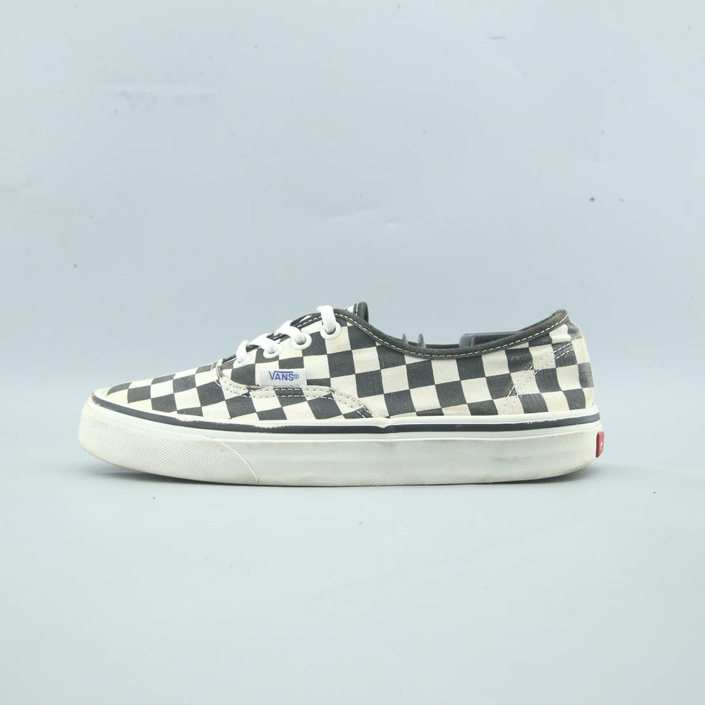 VANS AUTHENTIC