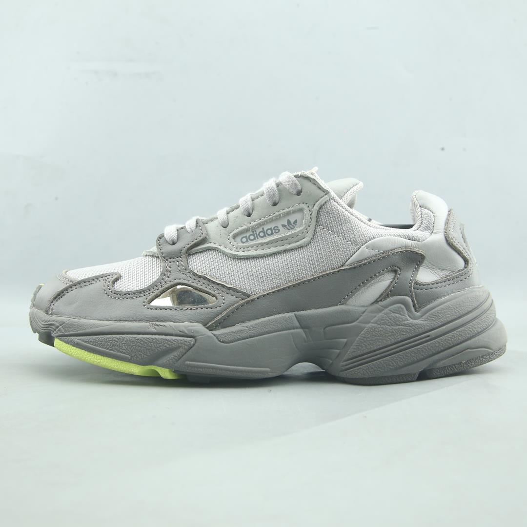 ADIDAS FALCON