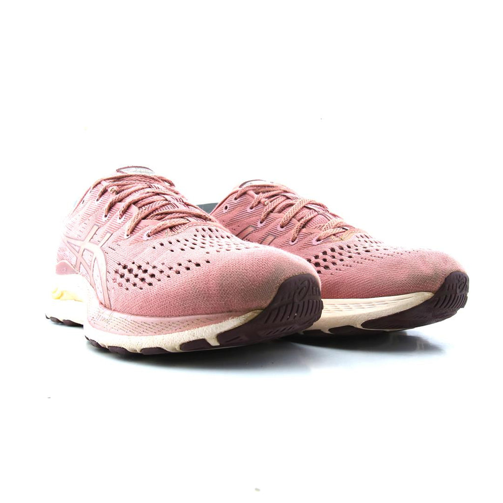 ASICS GEL KAYANO 28
