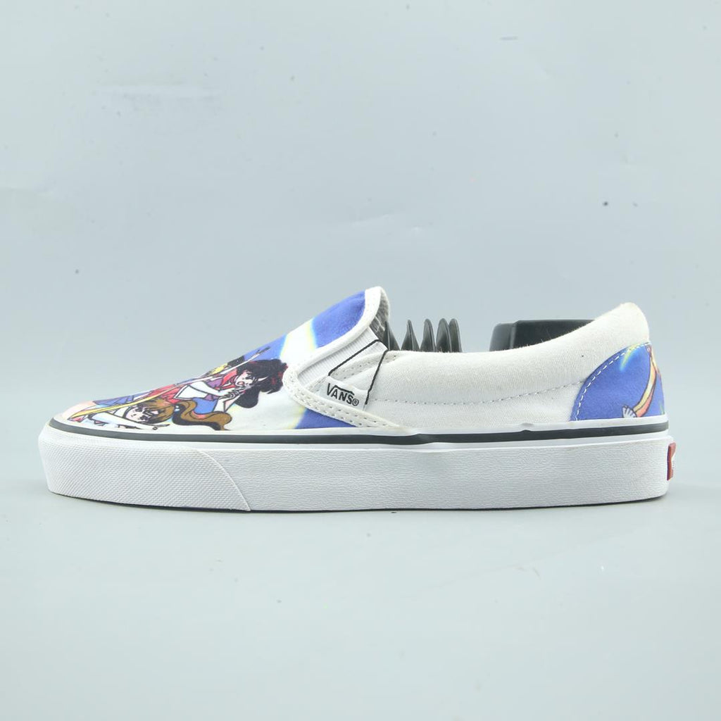 VANS CLASSIC X SAILOR MOON