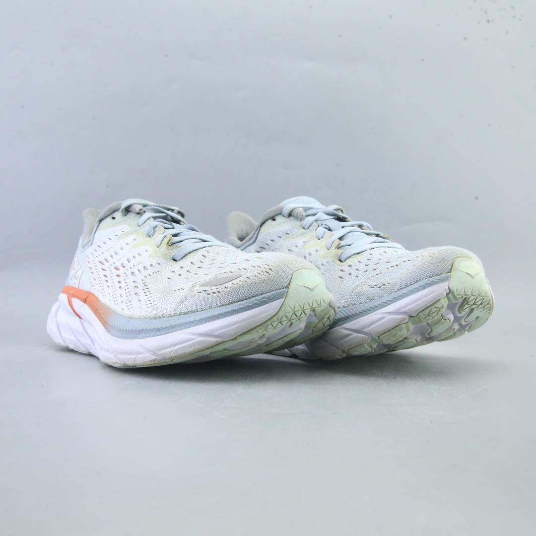 HOKA ONE ONE CLIFTON 8