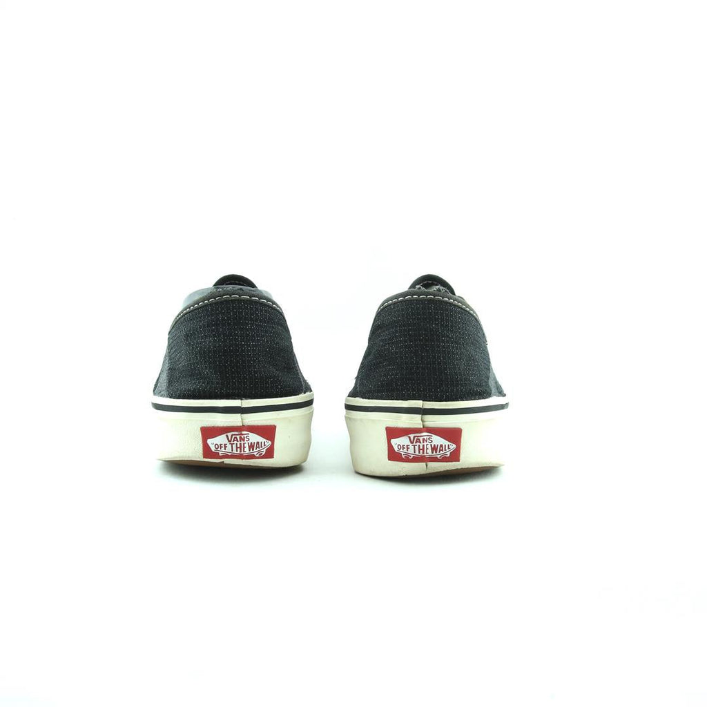 VANS AUTHENTIC