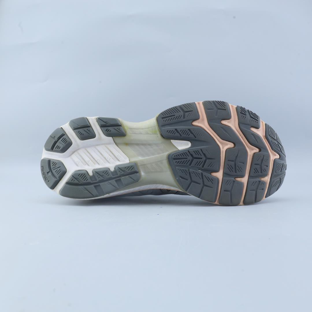 ASICS GEL KAYANO 27