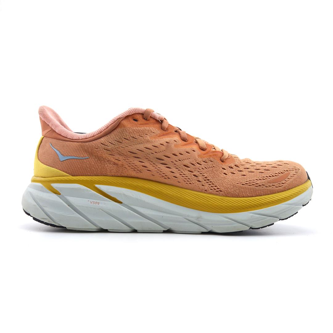 HOKA ONE ONE CLIFTON 8